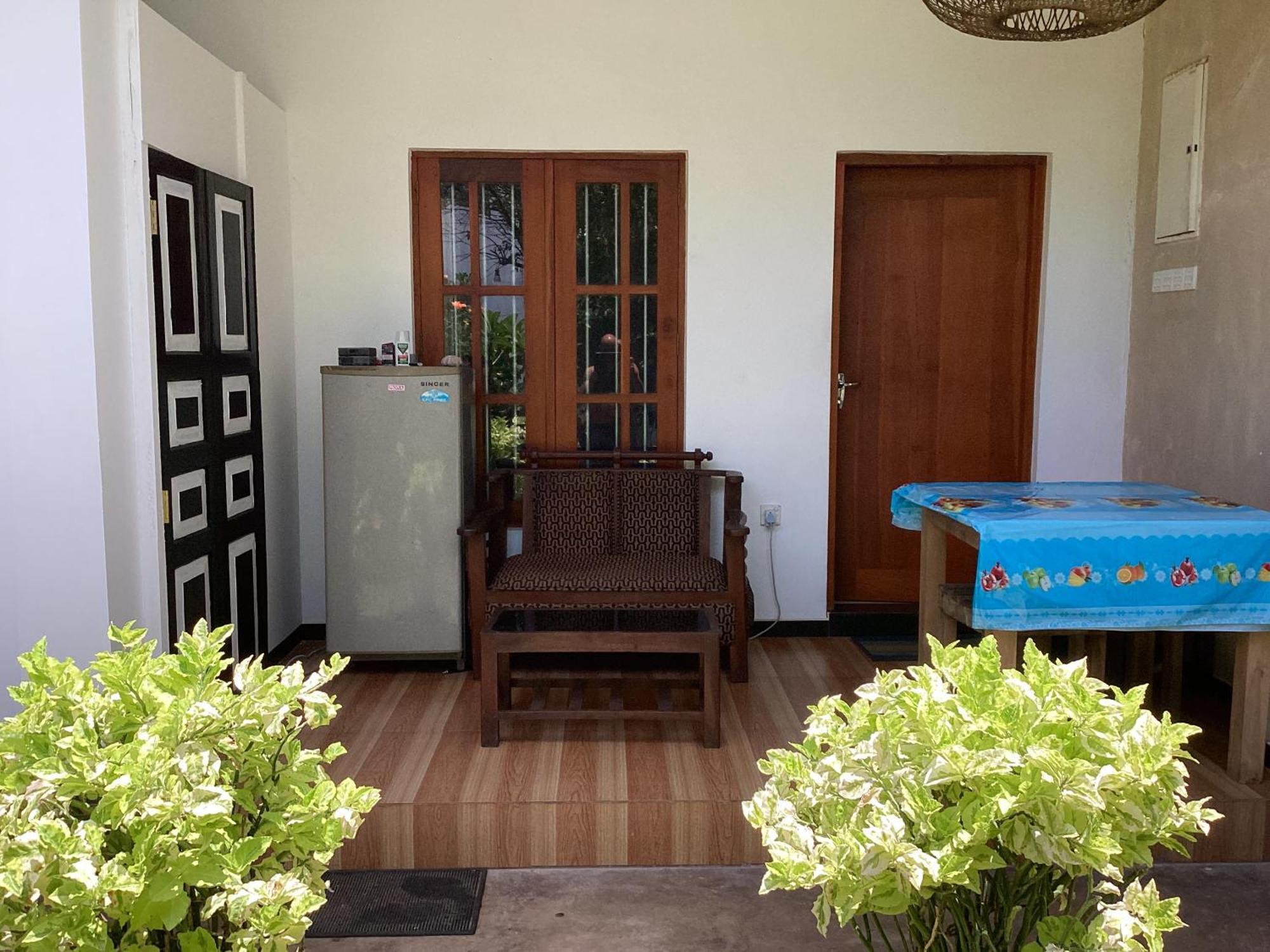 Aroma Guest House Mirissa Exterior foto